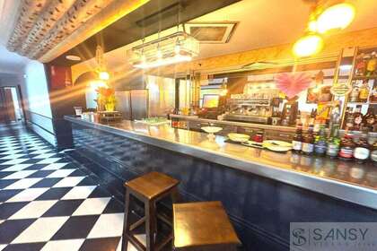 Kommercielle lokaler til salg i Alcoy/Alcoi, Alicante. 