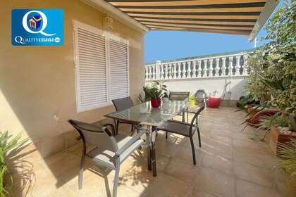 House for sale in Santa Pola, Alicante. 