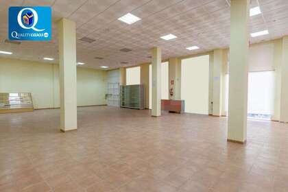 Geschäftslokal zu verkaufen in Alicante/Alacant. 