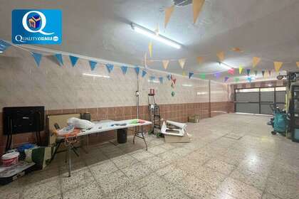 Geschäftslokal zu verkaufen in Alicante/Alacant. 