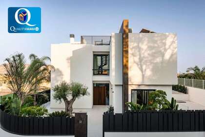 House for sale in Nucia (la), Alicante. 