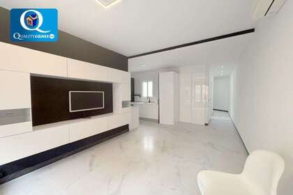 Apartment for sale in Alicante/Alacant. 