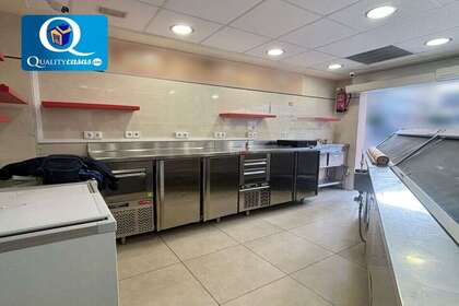 商业物业 出售 进入 Alfaz del pi / Alfàs del Pi, Alicante. 