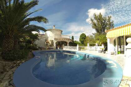 House for sale in Dénia, Alicante. 