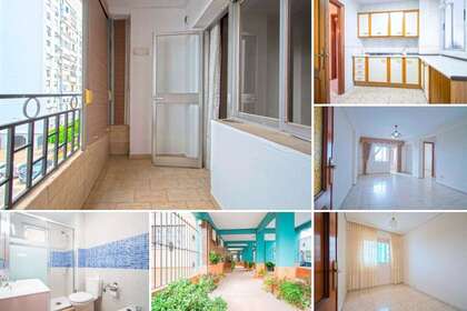 Flat for sale in Sevilla. 