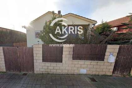 House for sale in Burguillos de Toledo. 