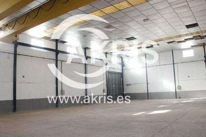 Warehouse for sale in Cobeña, Madrid. 