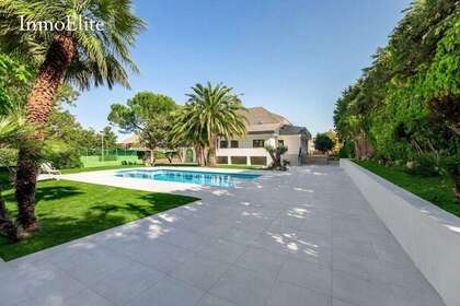 Haus zu verkaufen in Pozuelo de Alarcón, Madrid. 