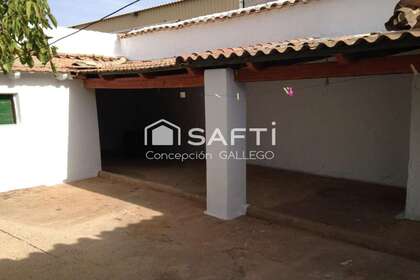 Country house for sale in Alcázar de San Juan, Ciudad Real. 