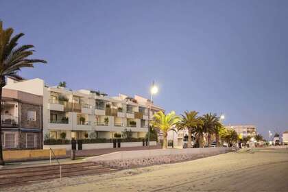 Flat for sale in San Pedro del Pinatar, Murcia. 