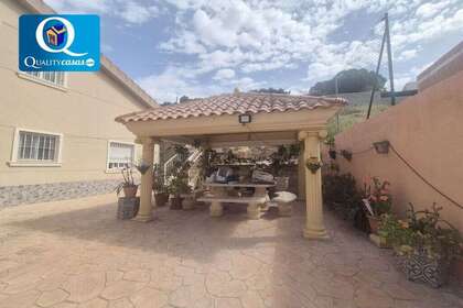 House for sale in Alicante/Alacant. 