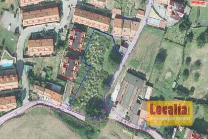 Plot for sale in Oruña de Pielagos, Cantabria. 