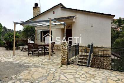 Haus zu verkaufen in Vallirana, Barcelona. 