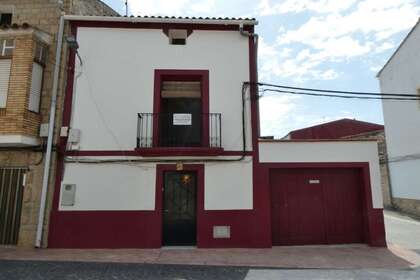 Reihenhaus zu verkaufen in Nonaspe, Zaragoza. 