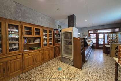 Commercial premise for sale in Sueca, Valencia. 