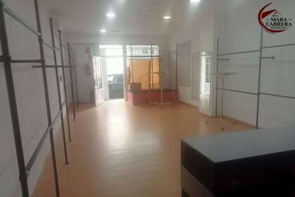 Commercial premise for sale in Oliva, Valencia. 