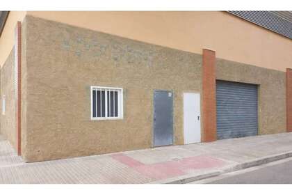 Kommercielle lokaler i Oliva, Valencia. 