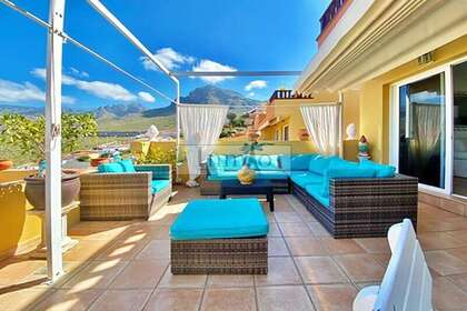 Apartment for sale in Torviscas, Adeje, Santa Cruz de Tenerife, Tenerife. 
