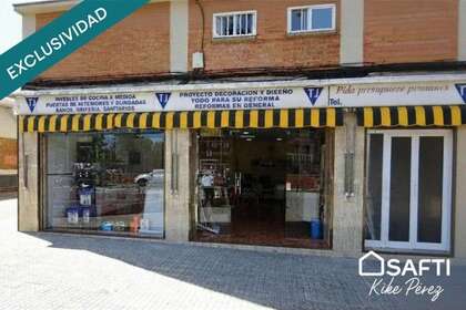 Local comercial venta en Cornellà de Llobregat, Barcelona. 