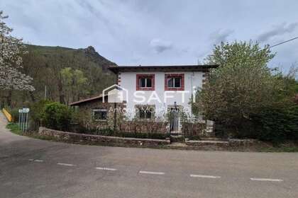 房子 出售 进入 Cabranes, Asturias. 