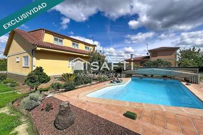 House for sale in Estrada (A), Pontevedra. 