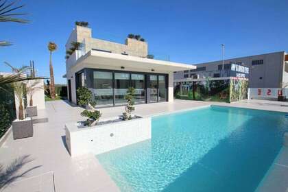 House for sale in San Miguel de Salinas, Alicante. 