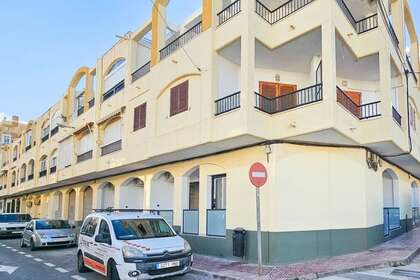 Apartment for sale in Torrevieja, Alicante. 