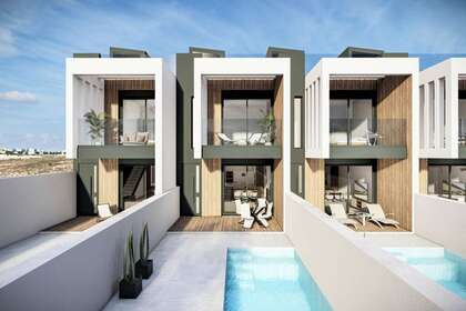 Cluster house for sale in Pilar de la Horadada, Alicante. 