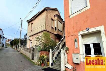 House for sale in Muriedas, Cantabria. 