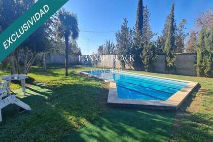 Country house for sale in Bellpuig, Lérida (Lleida). 