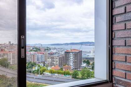 平 出售 进入 Vigo, Pontevedra. 