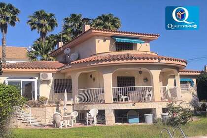 House for sale in Mutxamel/Muchamiel, Alicante. 