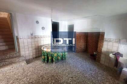 Country house for sale in Balazote, Albacete. 