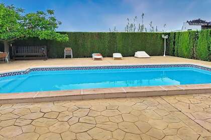 House for sale in Villena, Alicante. 
