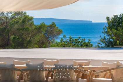 房子 出售 进入 San José / Sant Josep de Sa Talaia, Baleares (Illes Balears), Ibiza. 