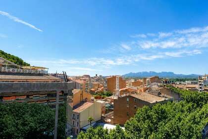 平 出售 进入 Manresa, Barcelona. 
