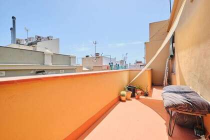 Penthouse for sale in Barcelona. 