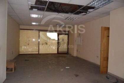 Commercial premise for sale in Toledo. 