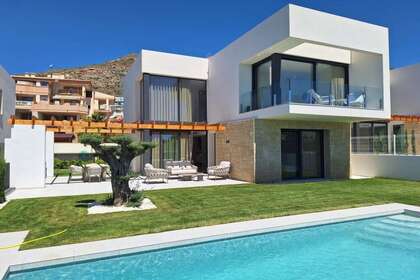 House for sale in Finestrat, Alicante. 