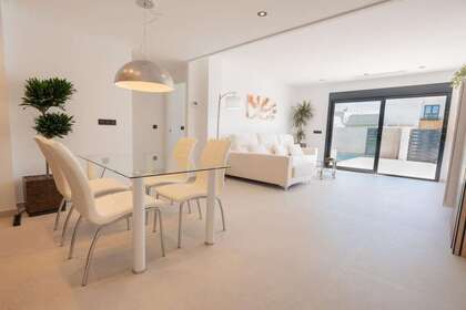 House for sale in San Fulgencio, Alicante. 