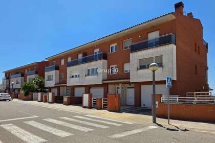 Cluster house for sale in Vilanova de Segrià, Lérida (Lleida). 