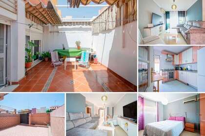 联排别墅 出售 进入 Camas, Aljarafe, Sevilla. 