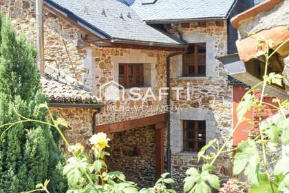 Country house for sale in Riello, León. 