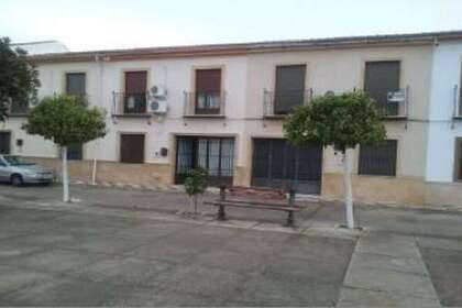 房子 出售 进入 Fuente Palmera, Córdoba. 