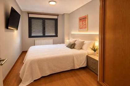 平 出售 进入 Corredoria (Oviedo), Asturias. 