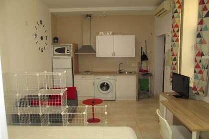 工作室 进入 Sevilla. 