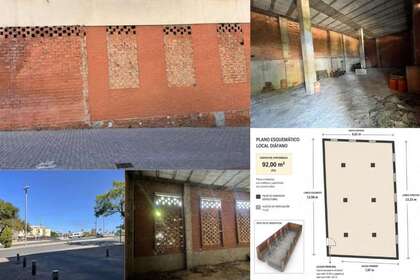 商业物业 出售 进入 Alcalá de Guadaira, La Campiña, Sevilla. 