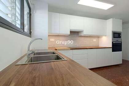 Flat for sale in Lleida, Lérida (Lleida). 