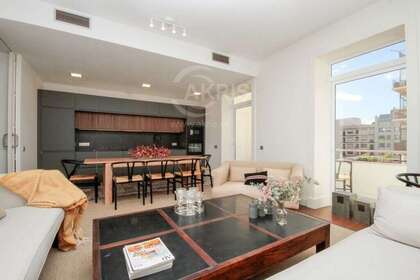 Flat for sale in Barcelona. 
