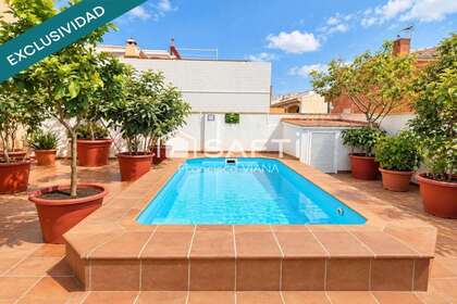 房子 出售 进入 Pineda de Mar, Barcelona. 